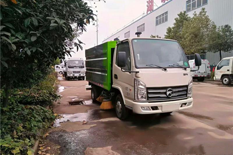凱馬小型掃路車(chē) 凱馬小型掃路車(chē)