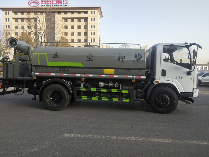 12方灑水車(chē) 12方灑水車(chē)