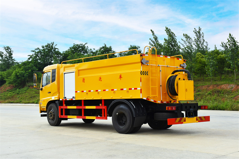 �|�L(f��ng)���\�ܵ���ͨ܇(ch��)-�|�L(f��ng)���\��ϴ܇(ch��)